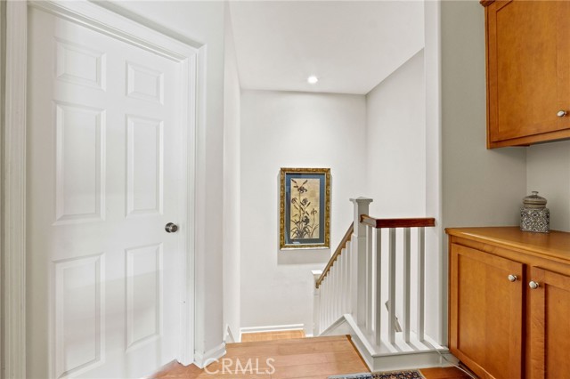Detail Gallery Image 17 of 41 For 24014 Bridgeport Ln #42,  Valencia,  CA 91355 - 3 Beds | 3 Baths