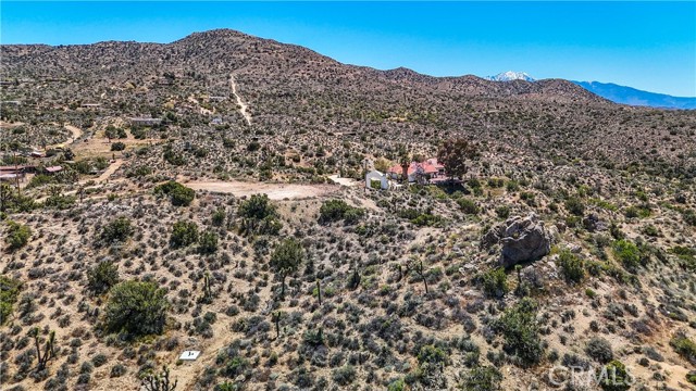Detail Gallery Image 12 of 38 For 54944 Cheechaco Trl, Yucca Valley,  CA 92284 - – Beds | – Baths