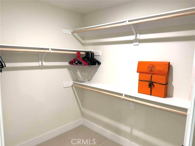 16450 Veterans Way, Tustin CA: https://media.crmls.org/medias/5af70da0-590a-4321-b520-828ff650452e.jpg