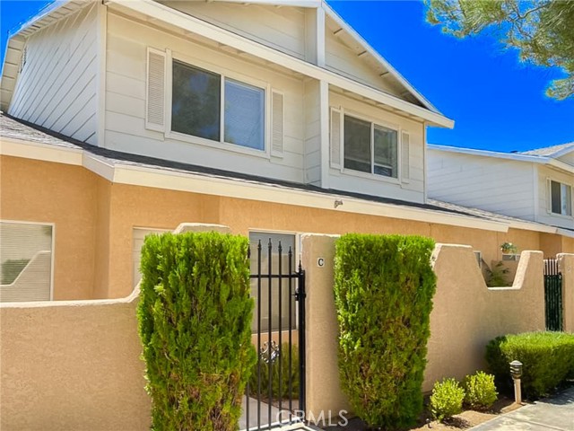 Detail Gallery Image 1 of 1 For 39237 10th St #C,  Palmdale,  CA 93551 - 2 Beds | 2/1 Baths