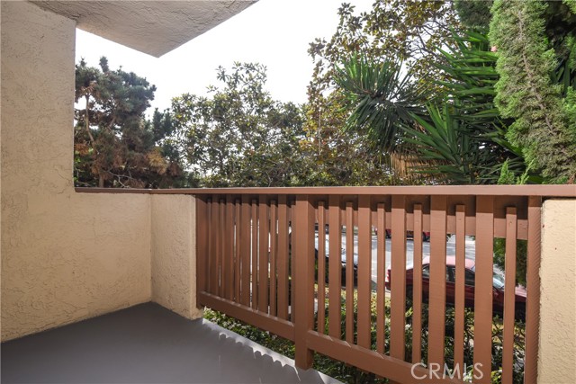 Detail Gallery Image 7 of 30 For 811 6th St #105,  Santa Monica,  CA 90403 - 3 Beds | 2 Baths