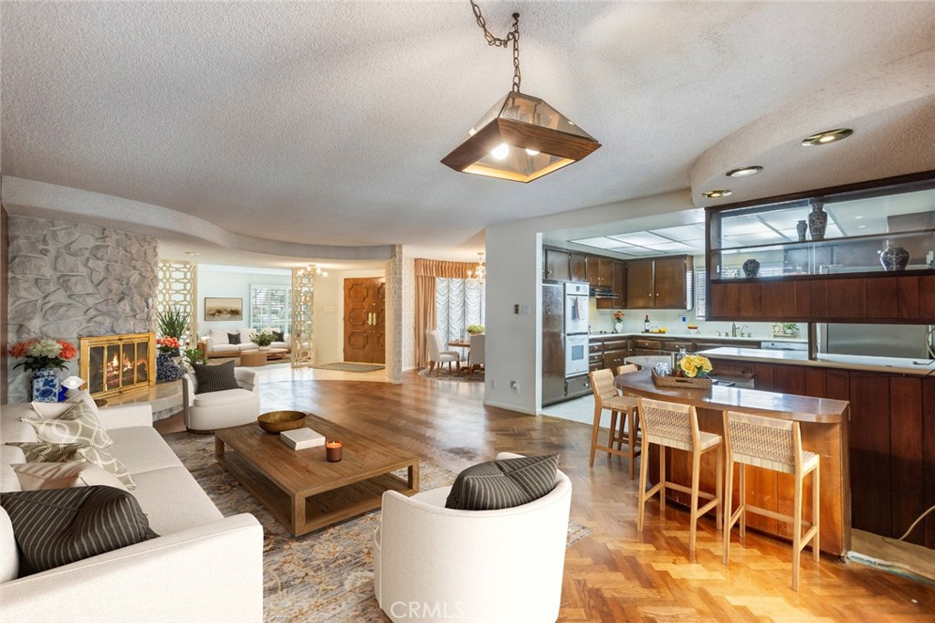 2104 W 183rd Street