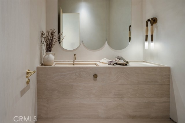 17177 Adlon Road, Encino CA: https://media.crmls.org/medias/5af8b135-00be-40ca-98d9-69694fe3ec61.jpg