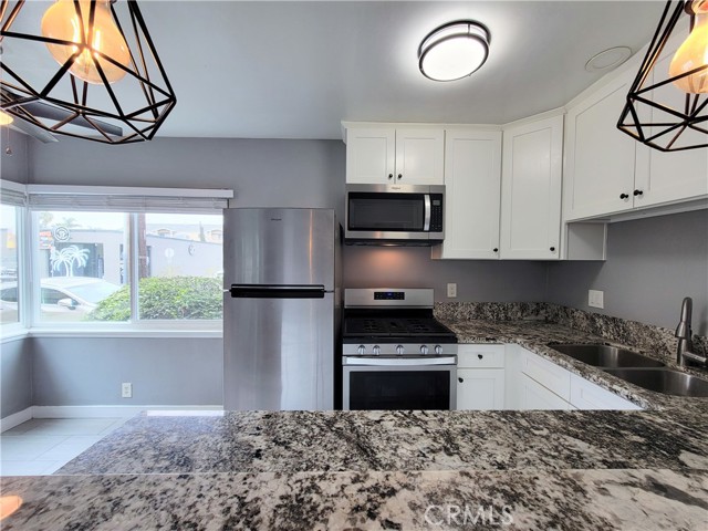Detail Gallery Image 7 of 16 For 1280 E 4th St #1,  Long Beach,  CA 90802 - 1 Beds | 1 Baths