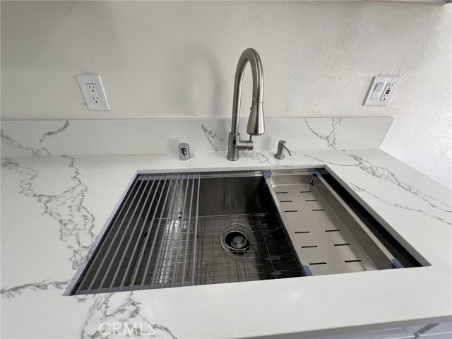 Detail Gallery Image 15 of 17 For 12545 Cuesta Dr, Cerritos,  CA 90703 - 3 Beds | 1 Baths