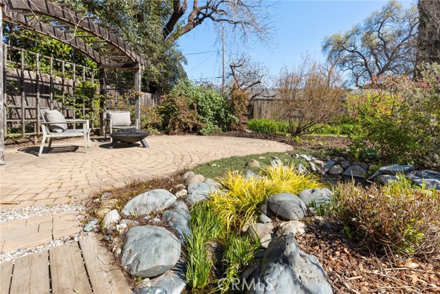 Detail Gallery Image 31 of 41 For 1440 Laburnum Ave, Chico,  CA 95926 - 5 Beds | 2 Baths