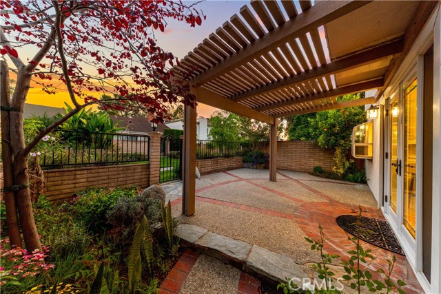 Detail Gallery Image 43 of 69 For 54 Willow Tree, Irvine,  CA 92612 - 4 Beds | 3 Baths