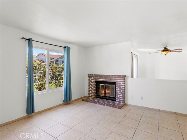 Detail Gallery Image 14 of 38 For 37707 Dixie Dr, Palmdale,  CA 93550 - 3 Beds | 2 Baths