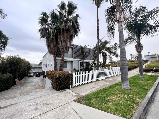 MLS# OC23033829