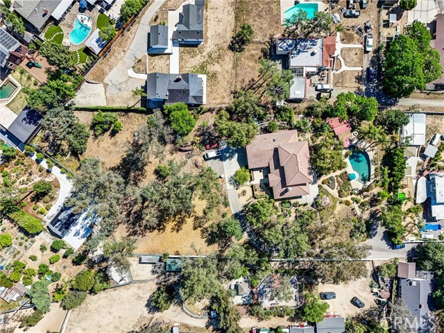 10345 McBroom Street, Sunland CA: https://media.crmls.org/medias/5afc2b3f-7af3-4e31-80e6-de90a1d9b8ab.jpg