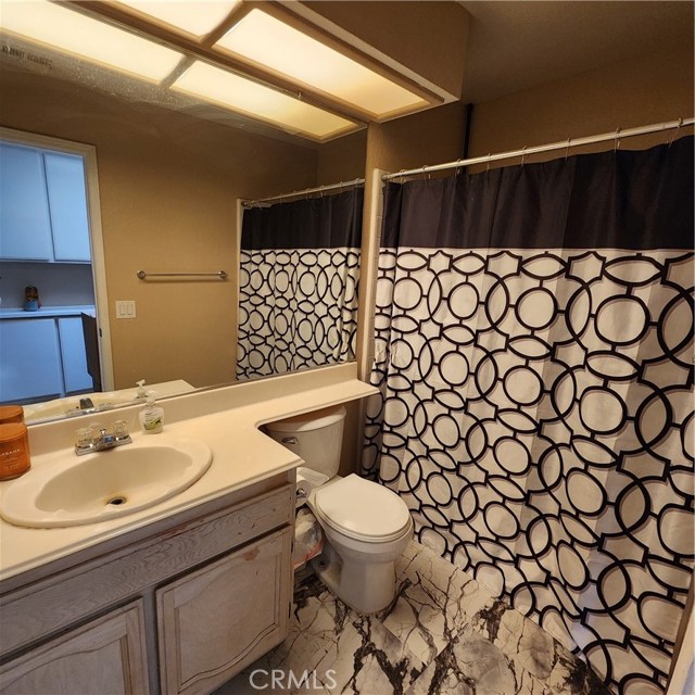 Detail Gallery Image 15 of 27 For 10482 Valley Crest, Moreno Valley,  CA 92557 - 4 Beds | 2/1 Baths
