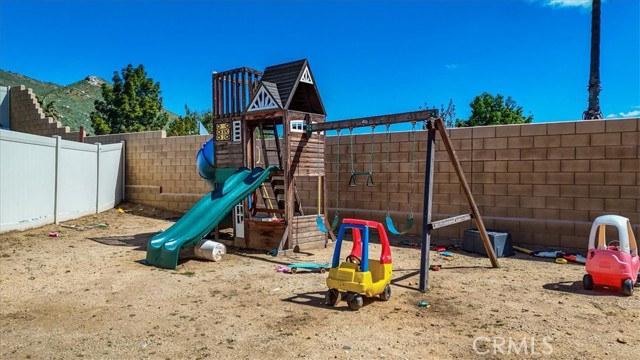 Detail Gallery Image 50 of 69 For 12685 Beryl Way, Jurupa Valley,  CA 92509 - 4 Beds | 3/1 Baths