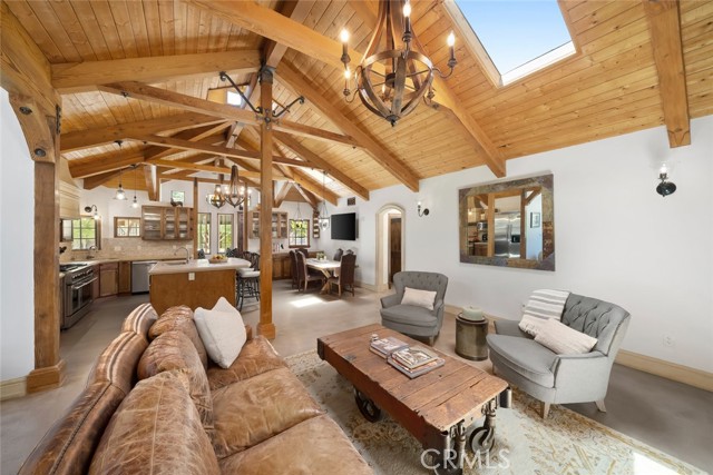 1155 Carpenter Canyon Road, Arroyo Grande CA: https://media.crmls.org/medias/5afd26d9-c5c1-425e-b78f-eaab22c484dc.jpg