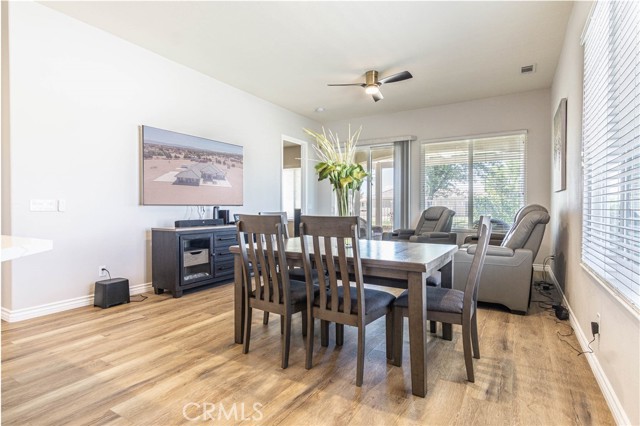 Detail Gallery Image 6 of 33 For 10492 Wilmington Ln, Apple Valley,  CA 92308 - 2 Beds | 2 Baths