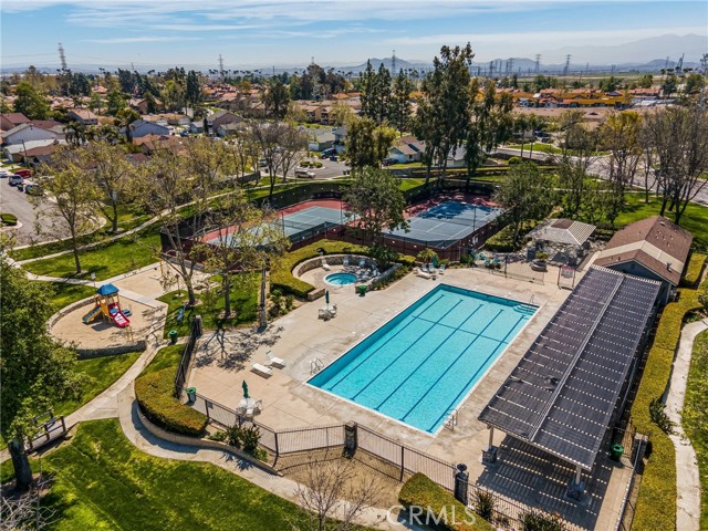 COMMUNITY POOL/JACUZZI