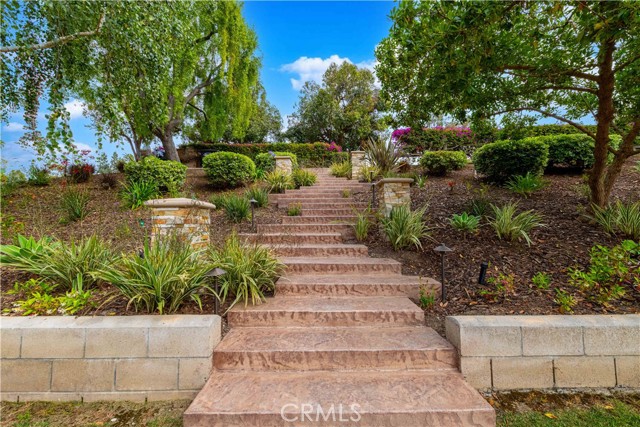 1525 Ramona Drive, Camarillo CA: https://media.crmls.org/medias/5afe19e9-d27a-4eba-b6bc-37c5c6af8398.jpg