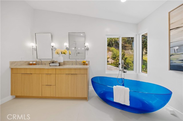 21721 Rushford Drive, Lake Forest CA: https://media.crmls.org/medias/5afe2874-f09a-4b92-bed1-7b2a42ab01f1.jpg