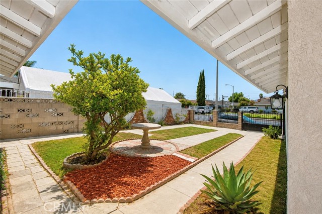 2332 Silverbay photo 8