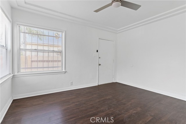 2227 E 112th Street, Los Angeles CA: https://media.crmls.org/medias/5aff2152-cf00-4648-996c-c99b4453b2ad.jpg