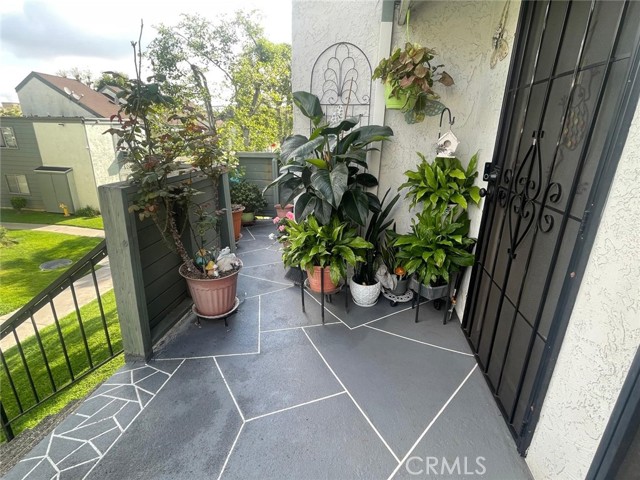 Detail Gallery Image 2 of 17 For 619 Bristol #17,  Santa Ana,  CA 92703 - 1 Beds | 1 Baths