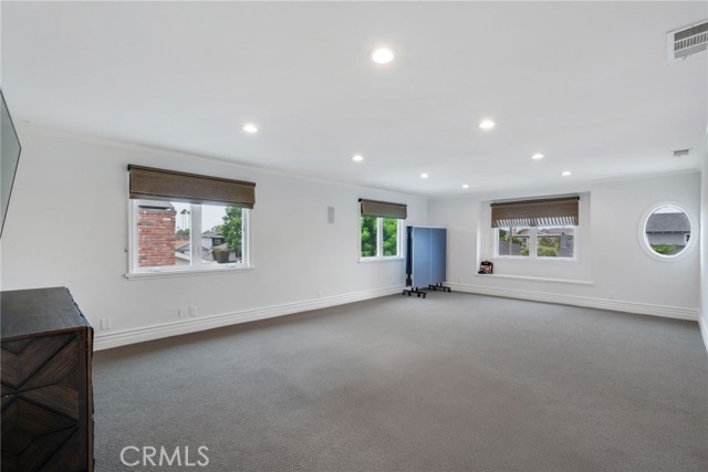 21192 Richmond Circle, Huntington Beach CA: https://media.crmls.org/medias/5affd80f-f7e4-48de-9f00-c766e8c28523.jpg