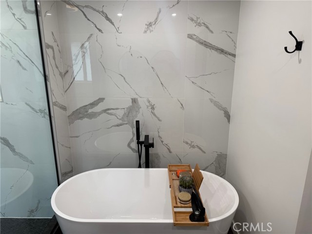 2004 Cumberland Drive, West Covina CA: https://media.crmls.org/medias/5b001180-92ac-480d-9ea1-9e565938ad44.jpg