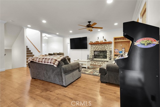 Detail Gallery Image 5 of 25 For 28301 Bern Ln, Lake Arrowhead,  CA 92352 - 4 Beds | 3 Baths