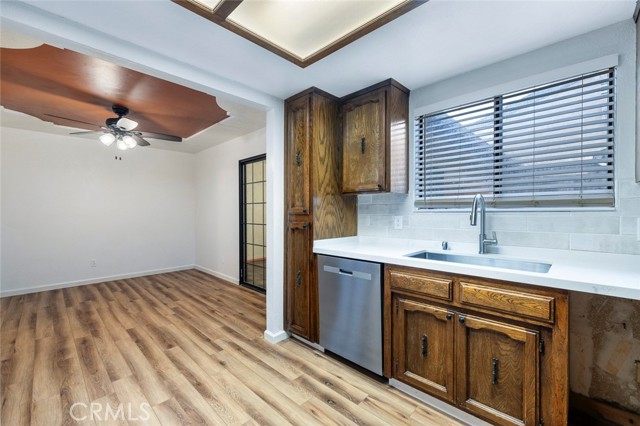 Detail Gallery Image 10 of 20 For 1629 Willow, Clovis,  CA 93612 - 2 Beds | 1/1 Baths