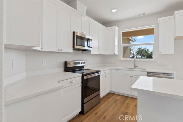 Detail Gallery Image 9 of 30 For 494 Cody Ave, Planada,  CA 95365 - 4 Beds | 2 Baths