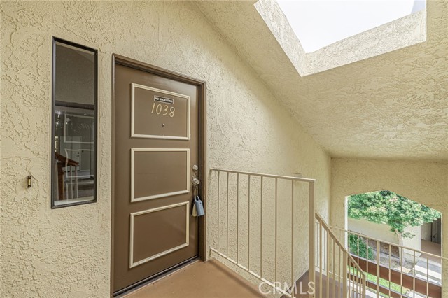 Detail Gallery Image 4 of 33 For 18186 Sundowner Way #1038,  Canyon Country,  CA 91387 - 3 Beds | 2 Baths