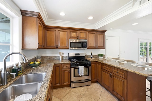 1110 E Meats Ave, Orange CA: https://media.crmls.org/medias/5b03d6c4-0cc1-4b67-967d-b15f491f34c5.jpg