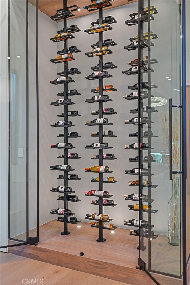 https://media.crmls.org/medias/5b045685-535f-4371-a80e-5f7631ff0ff6.jpg?preset=X-Large