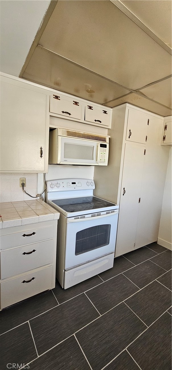 509 W San Marino Avenue, Alhambra CA: https://media.crmls.org/medias/5b053437-8bb9-4be5-9692-257b91d6a0a2.jpg