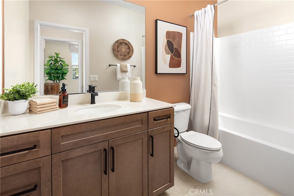 MLS #OC25261401 image #7