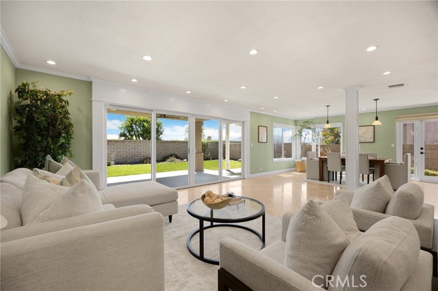 Detail Gallery Image 3 of 31 For 20770 Cottonwood Road, Yorba Linda,  CA 92887 - 4 Beds | 2 Baths