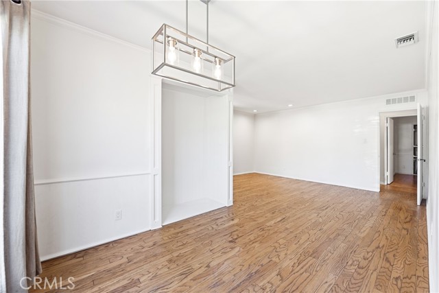 Detail Gallery Image 22 of 41 For 18638 Malden, Northridge,  CA 91324 - 4 Beds | 2 Baths