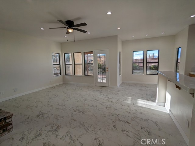 Detail Gallery Image 15 of 66 For 42057 Parkmont Dr, Quartz Hill,  CA 93536 - 5 Beds | 3 Baths