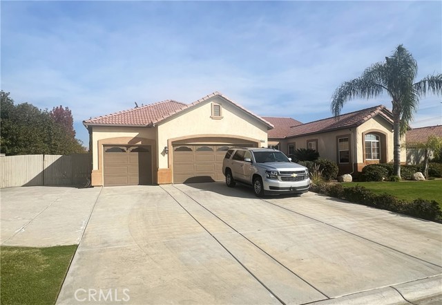 Detail Gallery Image 2 of 58 For 6607 Carracci Ln, Bakersfield,  CA 93306 - 3 Beds | 2 Baths