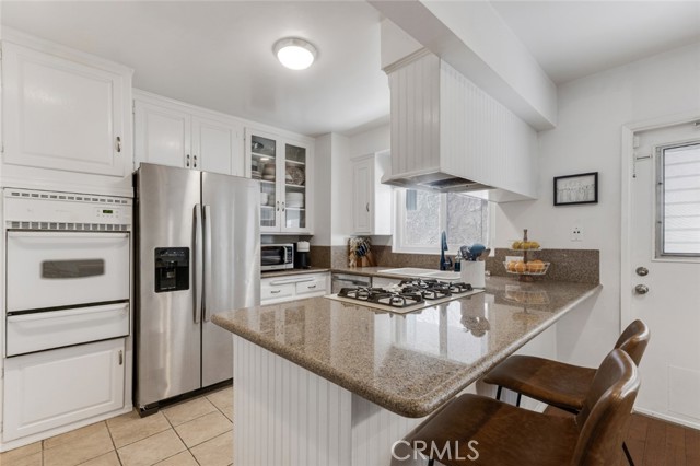 Detail Gallery Image 10 of 27 For 14238 Dickens St #3,  Sherman Oaks,  CA 91423 - 2 Beds | 2 Baths