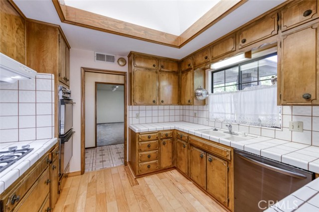 Detail Gallery Image 10 of 33 For 7664 N Gearhart Ave, Fresno,  CA 93720 - 3 Beds | 2 Baths