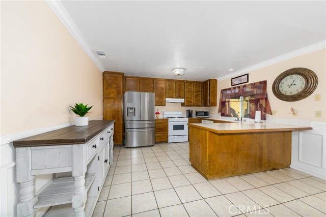 Detail Gallery Image 7 of 30 For 8385 Malachite, Rancho Cucamonga,  CA 91730 - 4 Beds | 2 Baths