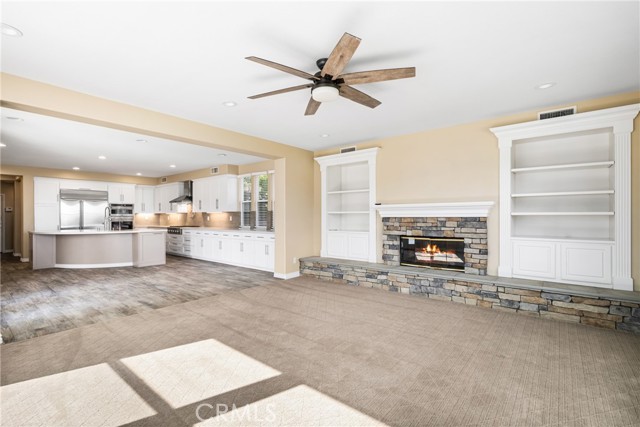 Detail Gallery Image 11 of 44 For 1030 S Summer Breeze Ln, Anaheim Hills,  CA 92808 - 5 Beds | 4/1 Baths