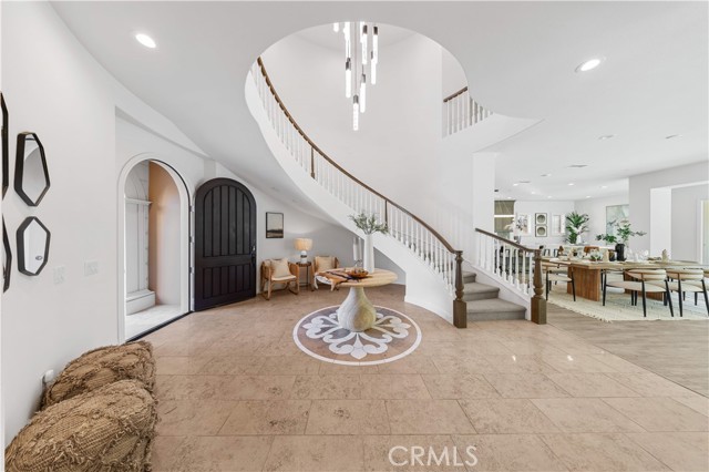 Detail Gallery Image 14 of 68 For 111 Great Oak, Irvine,  CA 92602 - 5 Beds | 5/1 Baths