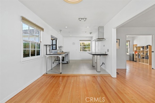 Detail Gallery Image 16 of 37 For 738 Stonehurst Dr, Altadena,  CA 91001 - 2 Beds | 1 Baths