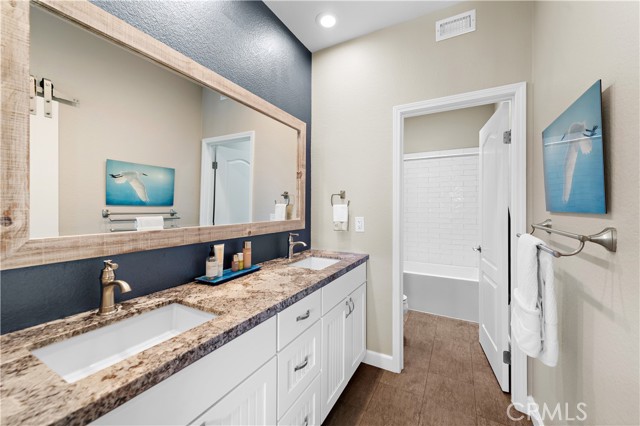 65 Centre Court, Dana Point CA: https://media.crmls.org/medias/5b093945-53ec-4bb6-bc03-17e4778c361d.jpg