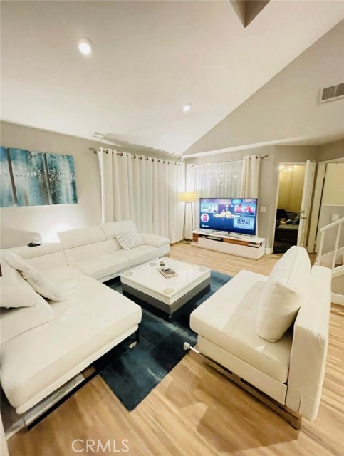21192 Sierra Ridge, Lake Forest CA: https://media.crmls.org/medias/5b097b83-89f2-4be6-9885-b8675e516a08.jpg