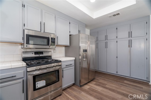 Detail Gallery Image 6 of 35 For 24660 Goldston Ct, Moreno Valley,  CA 92551 - 3 Beds | 2 Baths