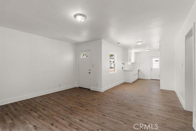 Detail Gallery Image 16 of 39 For 12867 Norris Ave, Sylmar,  CA 91342 - – Beds | – Baths