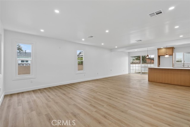 Image 4 of 40 For 16214 Mckinley