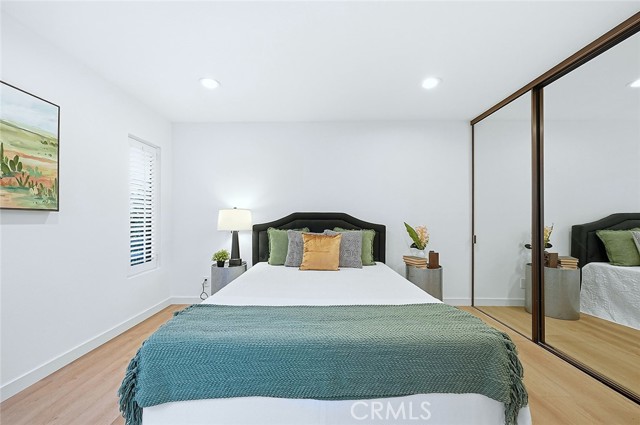 Detail Gallery Image 26 of 29 For 11601 Montana Ave #7,  Los Angeles,  CA 90049 - 2 Beds | 3 Baths